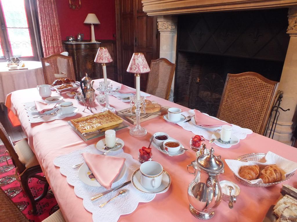 Chateau De Naze Vivy-Saumur Zimmer foto