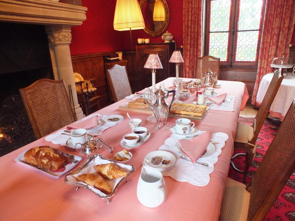 Chateau De Naze Vivy-Saumur Zimmer foto