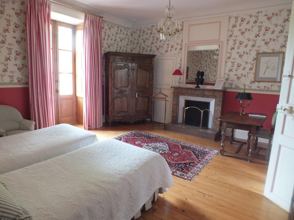 Chateau De Naze Vivy-Saumur Zimmer foto