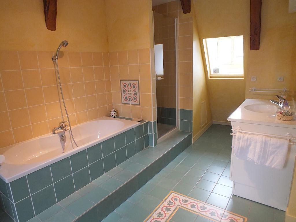 Chateau De Naze Vivy-Saumur Zimmer foto