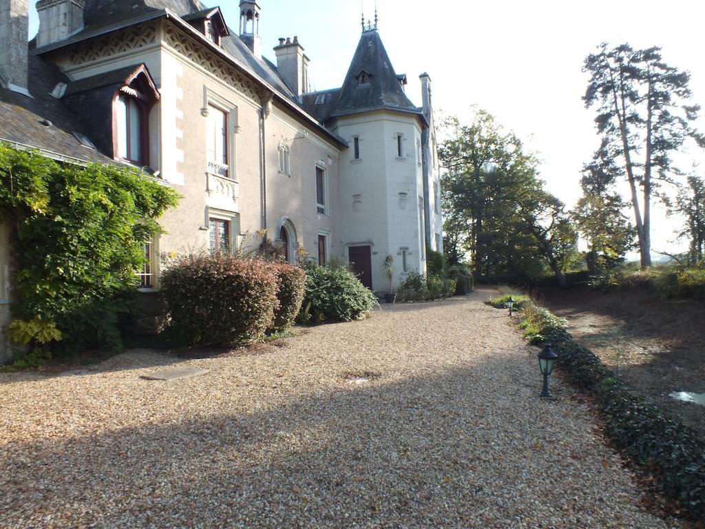 Chateau De Naze Vivy-Saumur Exterior foto