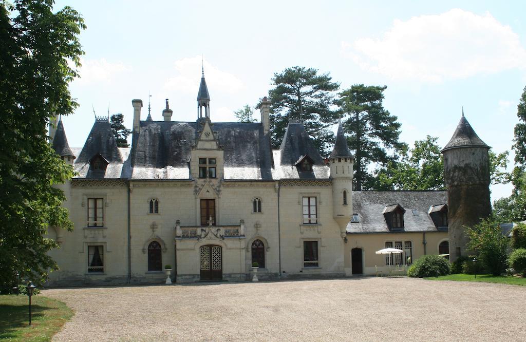 Chateau De Naze Vivy-Saumur Exterior foto